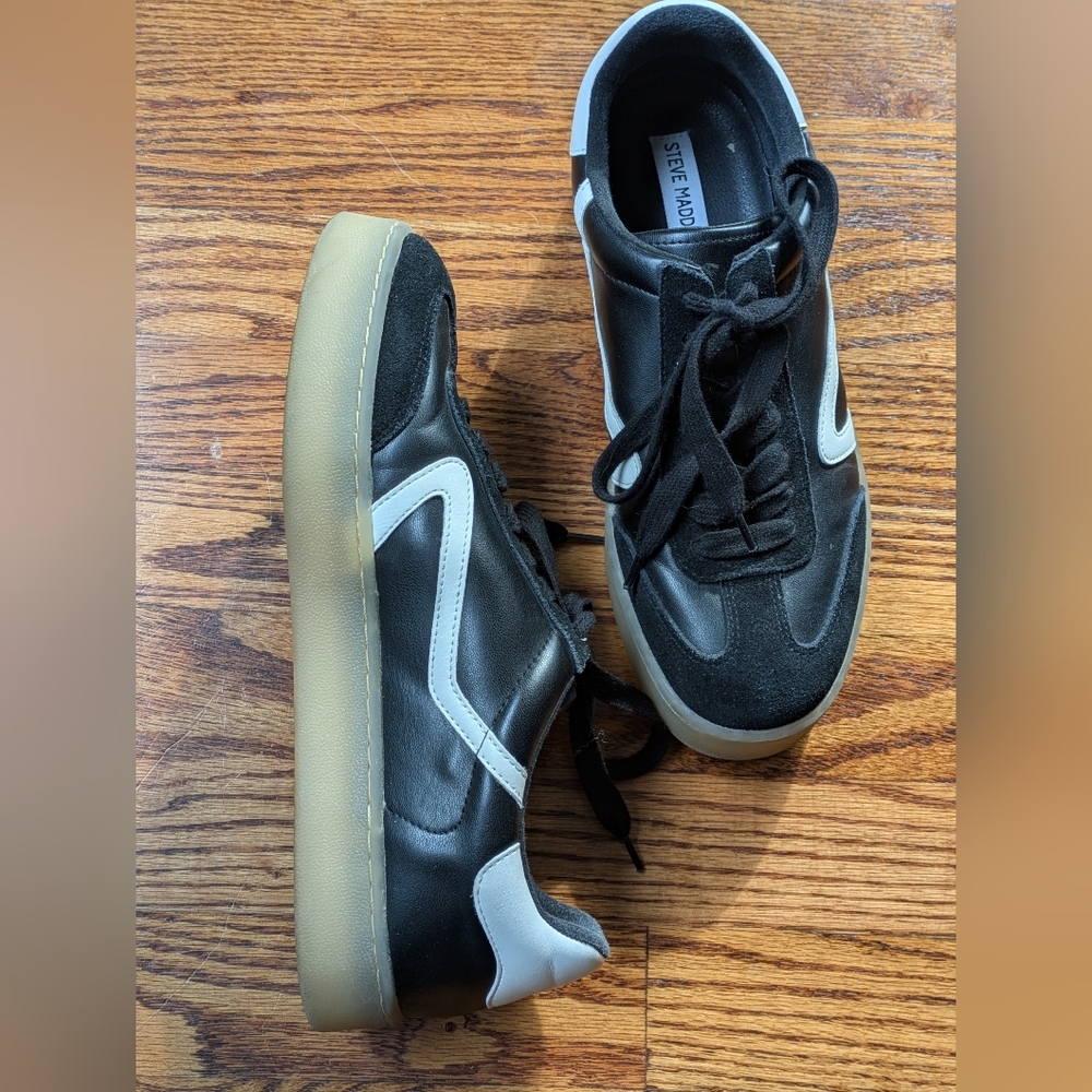 Steve Madden Black and White Women's Sneakers